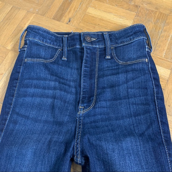 Hollister Dark Ultra High Rise Crop Jean Leggings - Picture 13 of 15